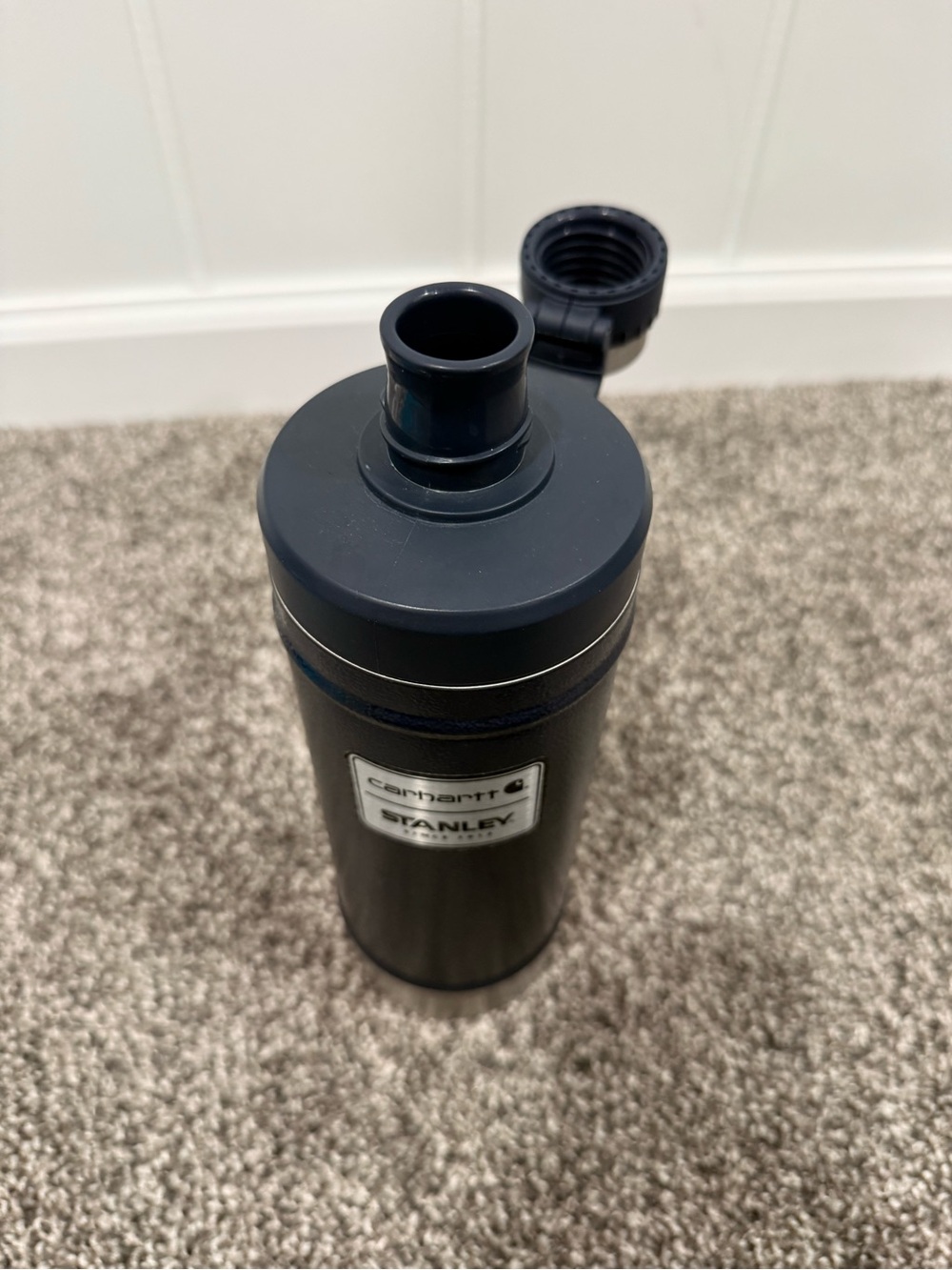 Carhartt x Stanley Stainless Steel Travel Water Bottle - Picture 7 of 7